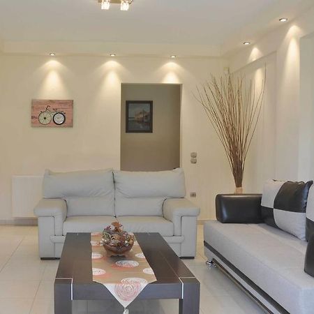 Beautiful House With Garden In Rhodes Villa Ialysos  Buitenkant foto